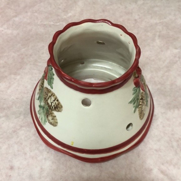 CERAMIC CHRISTMAS VOTIVE CANDLE TOP PINE CONES AND RIBBON 4”x6”x3” - Picture 2 of 4